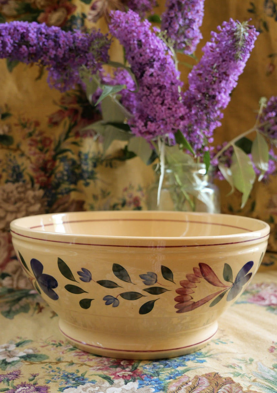 Vintage TG Green Large Sponge Decorated Bowl