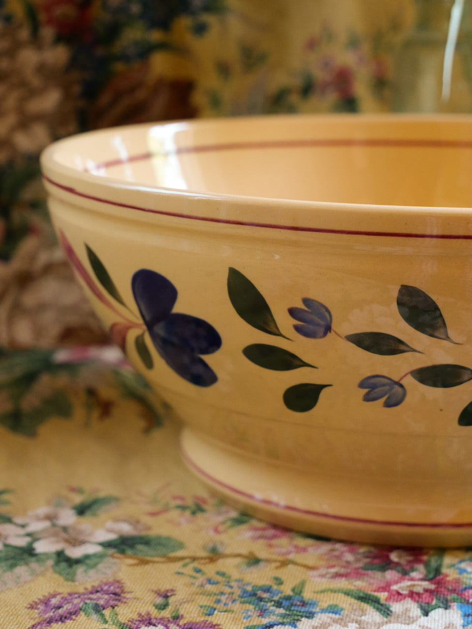 Vintage TG Green Large Sponge Decorated Bowl