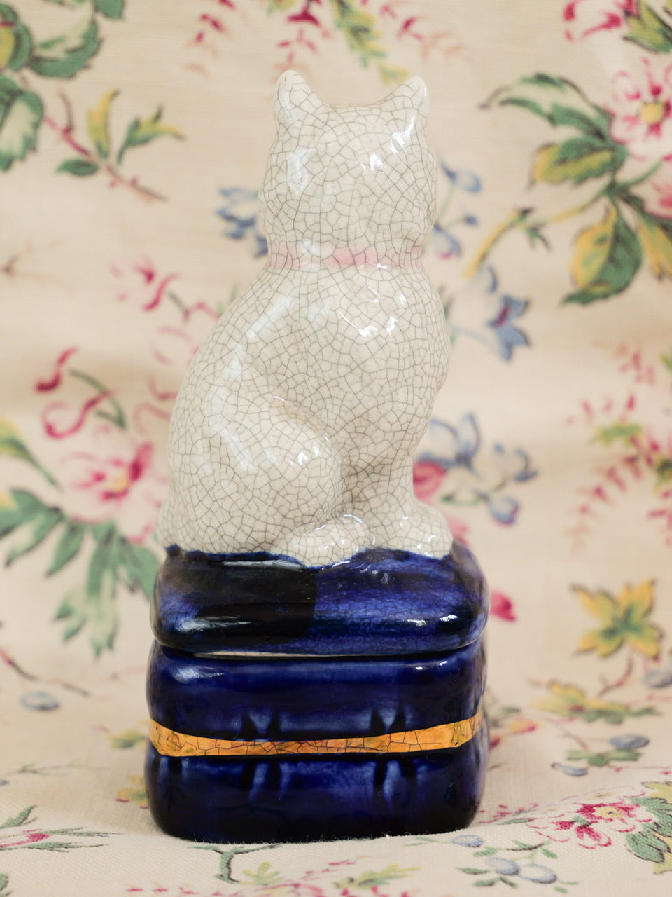 19th Century White Kitty Trinket Box