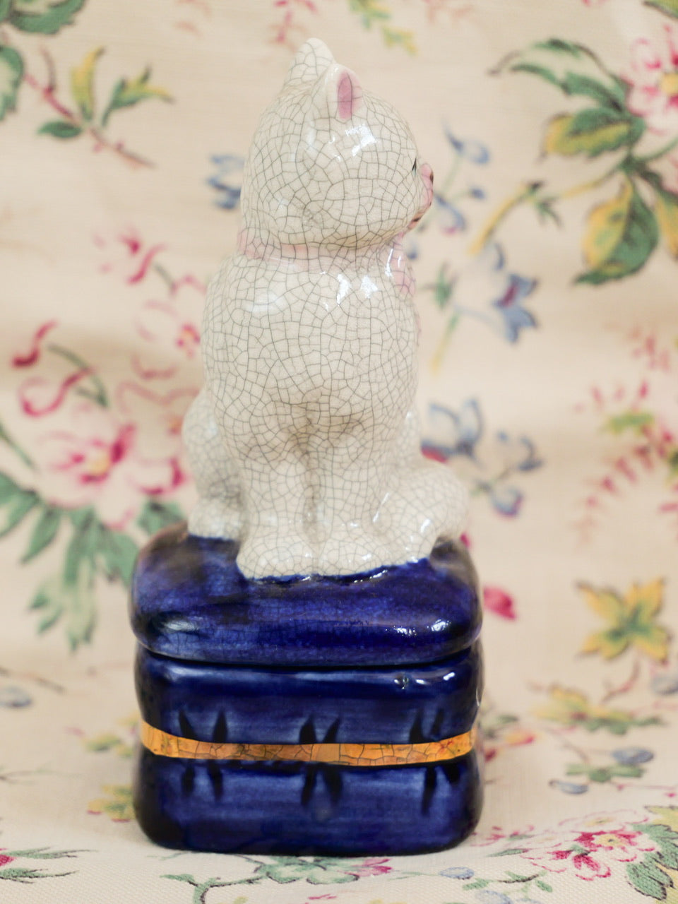 19th Century White Kitty Trinket Box