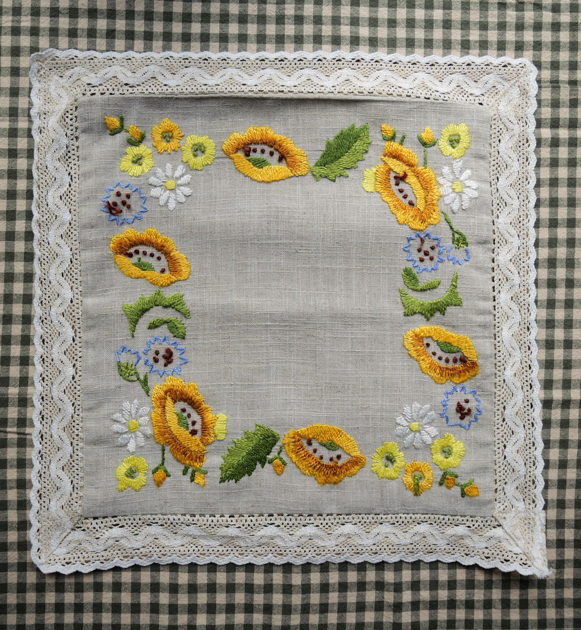 Vintage Handmade Linen Embroidered Cushion Cover (with pad)