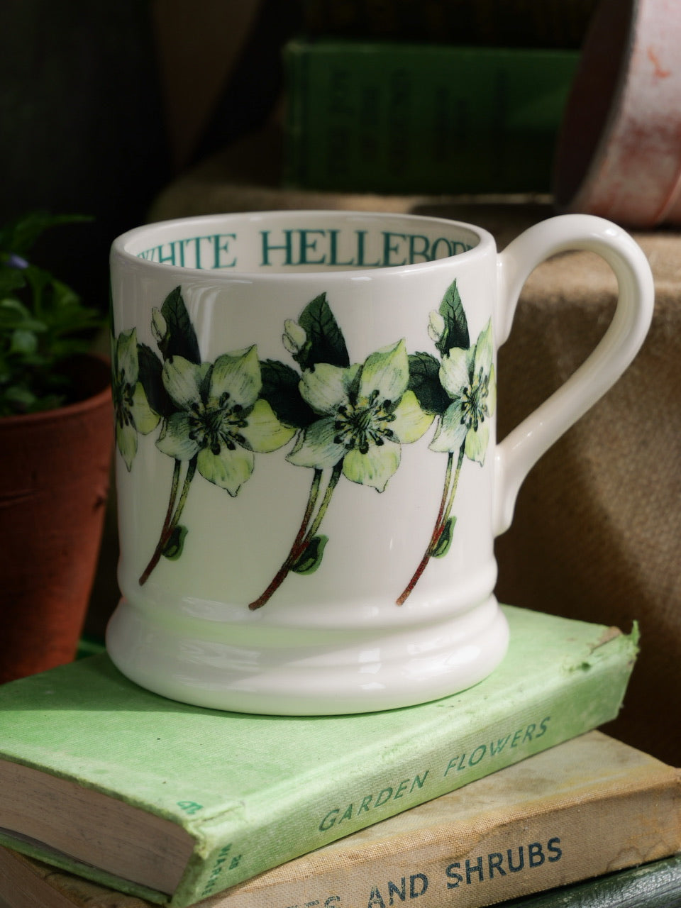 Emma Bridgewater Mug - ‘White Hellibore’