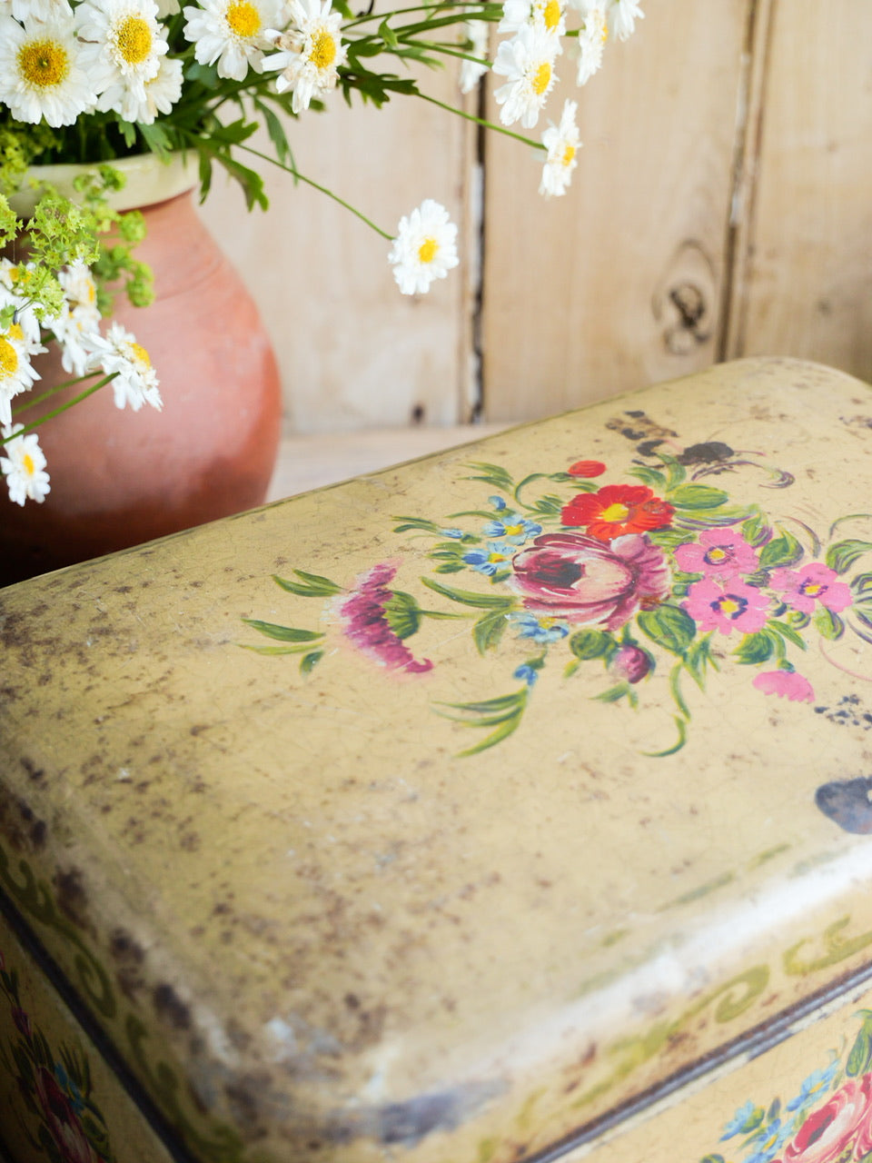 Vintage Rustic Floral Tin