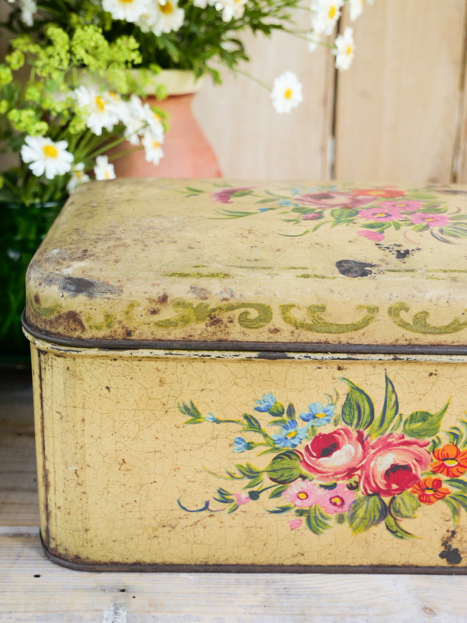 Vintage Rustic Floral Tin