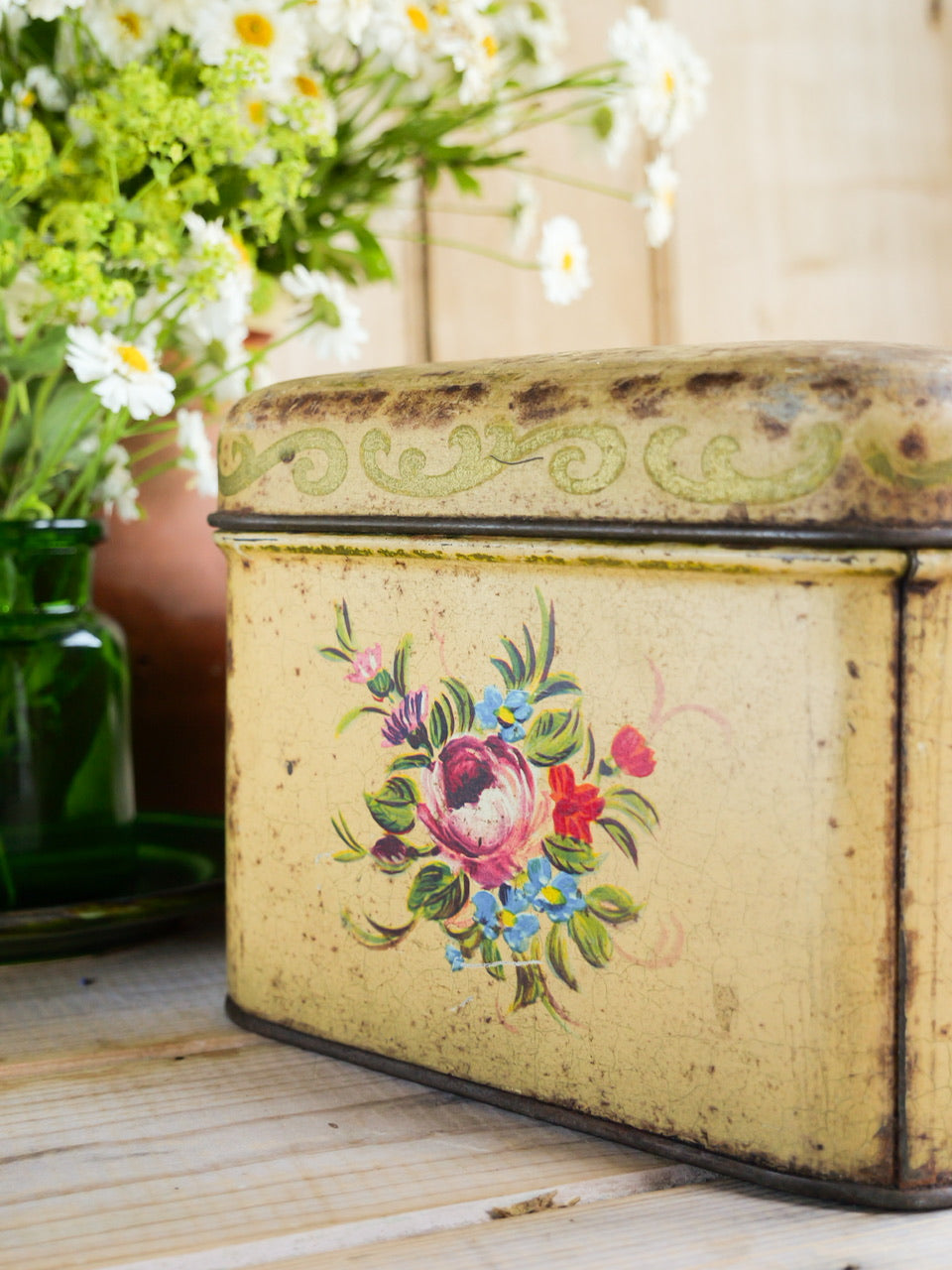 Vintage Rustic Floral Tin