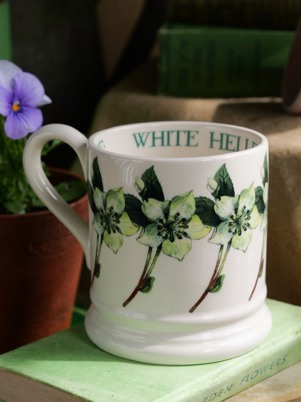 Emma Bridgewater Mug - ‘White Hellibore’